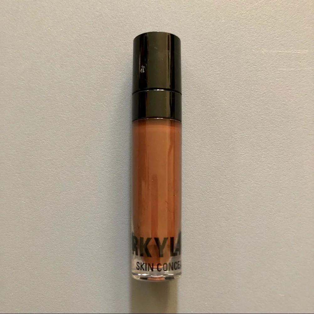 Kylie Cosmetics Skin Concealer Cocoa NWOT - Picture 1 of 2